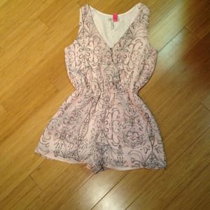 SOLD! 😄Adorable romper! -- SOLD IN BUNDLE
