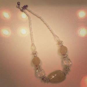 Beautiful pearl, crystal and quartz necklace.