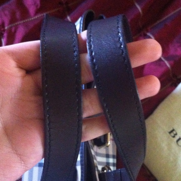 Authentic Burberry Eden - Picture 2 of 4