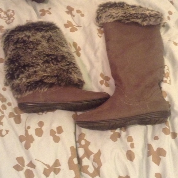 Express Boots - Express Multiway Furry Boots