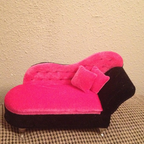 SOLD Sofa shape jewerly holder