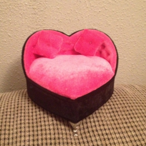 SOLD Heart shape jewerly holder