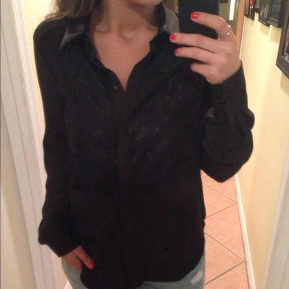 ❌SOLD❌ Black Lace Overlay Chiffon Blouse - Picture 4 of 4