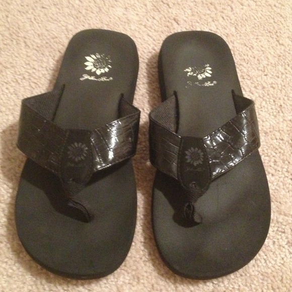 Yellowbox flip flops