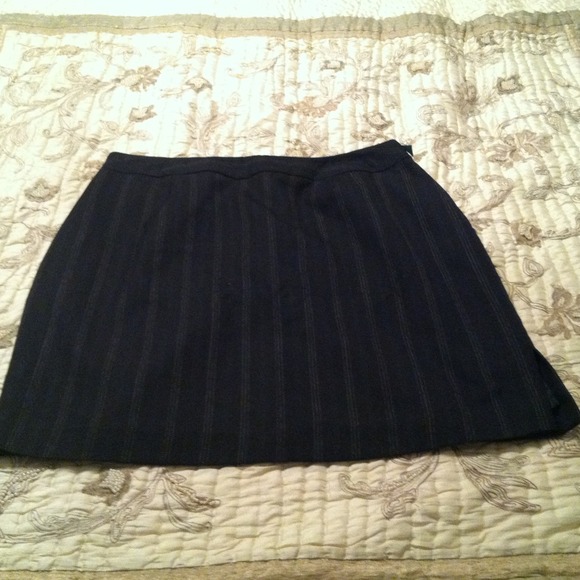 Black pencil skirt