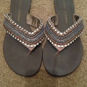 💢REDUCED💢Chinese Laundry Flip Flops