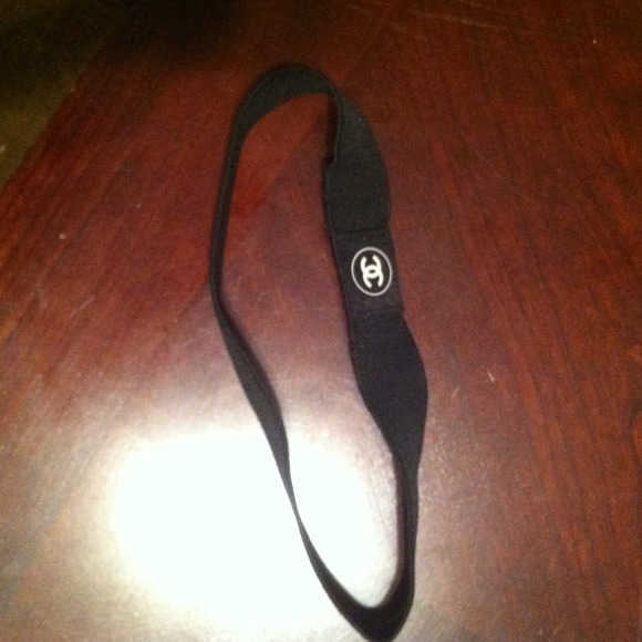 Chanel head band