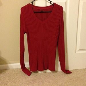 **Reduced** Burnt red ribbed sweater.