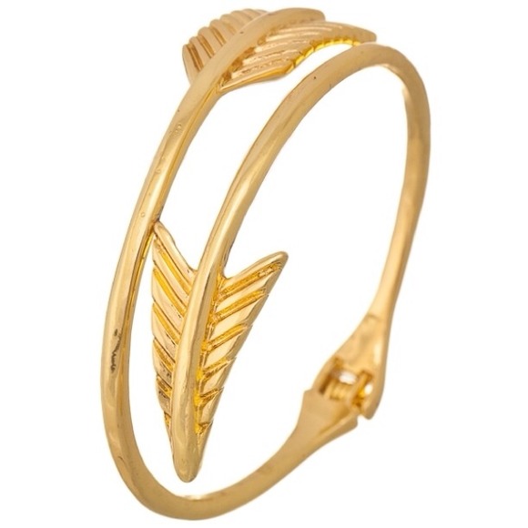 Jewelry - 💥SOLD OUT💥 Arrow Bracelet