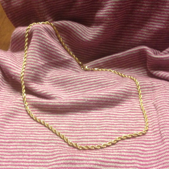 Gold tone chain