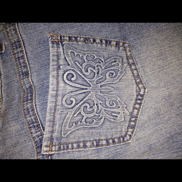 Sold - Picture 2 of 3