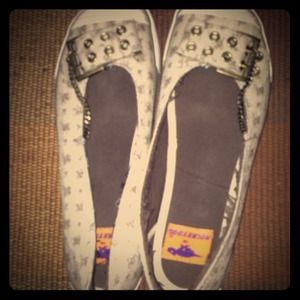 **SOLD** Street Chic Flats