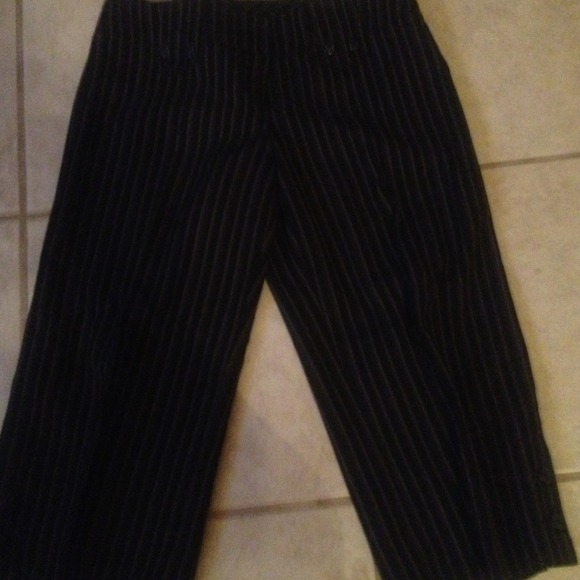 Black dress capris