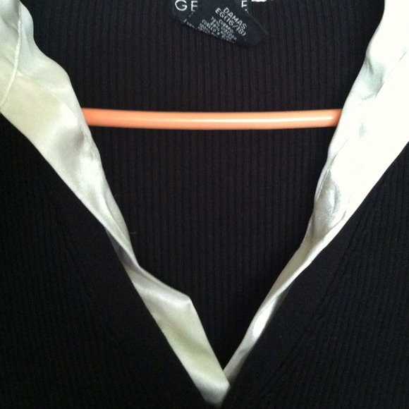 Black Pull Over Sweater with White Collar & Cuffs - Picture 2 of 4