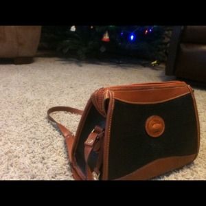 Great condition, D&B purse. Gift, never used!