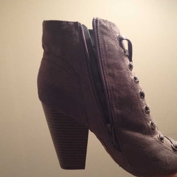 Open toe shoes - Picture 3 of 3