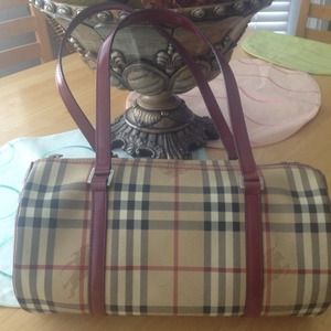 BURBERRY handbag!