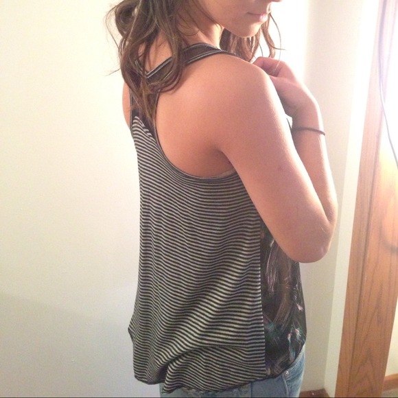 Sheer Abstract Tank - Picture 2 of 2