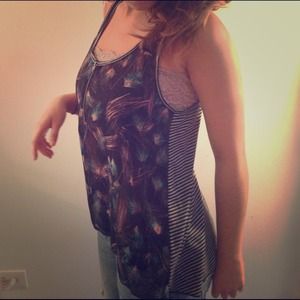 Sheer Abstract Tank