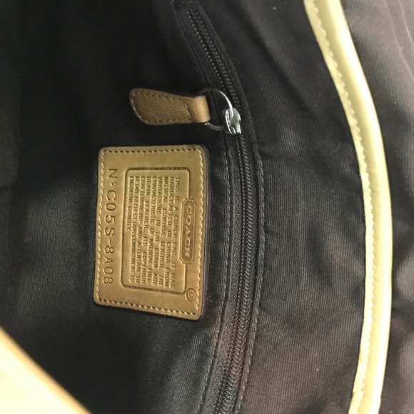 Authentic Coach Vintage Leather Flap Top - Picture 6 of 6