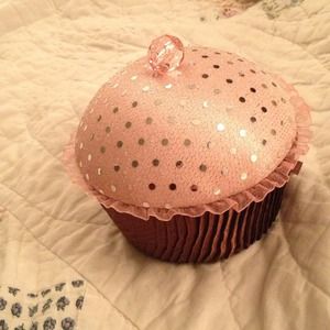 Cupcake jewelry box