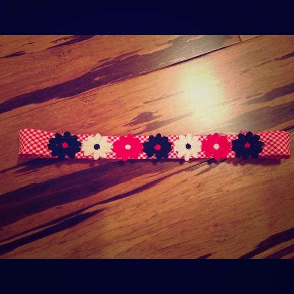 Vintage Lace Headband - Picture 1 of 2