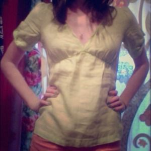 Banana Republic fitted flare linen top