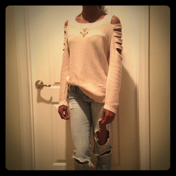 Forever 21 Sweaters - ⭕SOLD⭕
