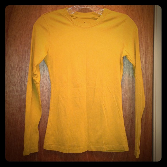 🚫SOLD🚫Mustard Color Top