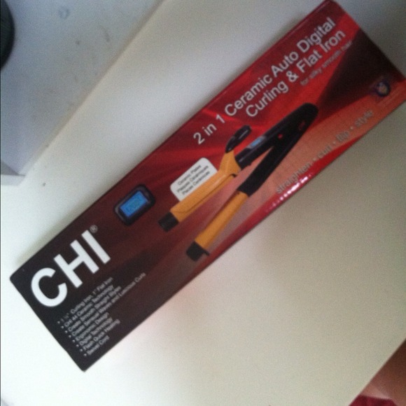 ON HOLD-CHI curling and straightener