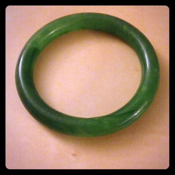 🌹🌼Green Glass Bangle bracelet🌼🌹🌸💐