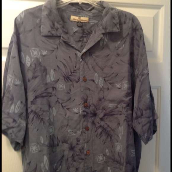 Mens XL Tommy Bahama Shirt