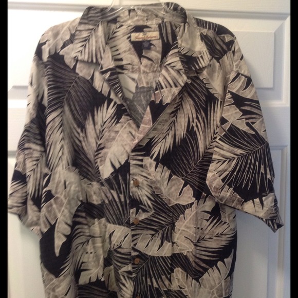 XL Tommy Bahama Mens Shirt