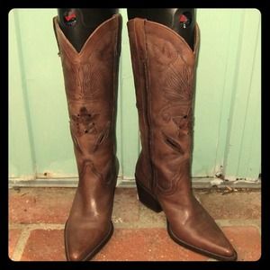 Carlos Santana boots