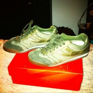 DKNY trainer sneaker