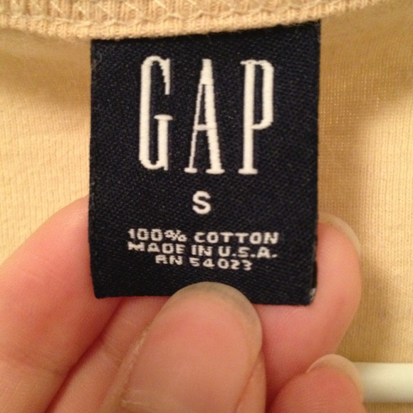 Gap shirt - Picture 2 of 3