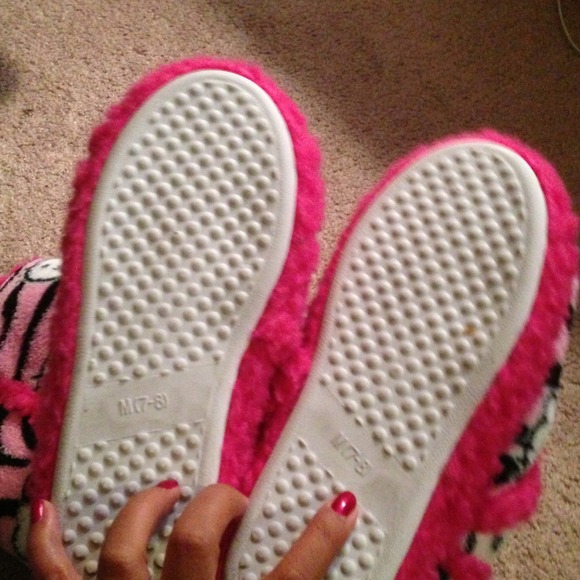 🎀Traded🎀Leopard Print Hello Kitty Boot Slippers - Picture 2 of 2