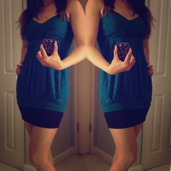 💜SOLD in trade💜Teal Tank with Cross Chest Design