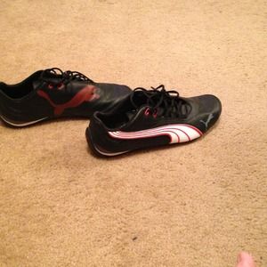 Reduced!!!Puma tennis shoes