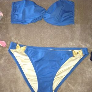 Bundled for @jatobias3 Blue and black bow bikinis