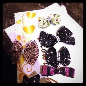 Hair accessories one of a kind.. Ask for price