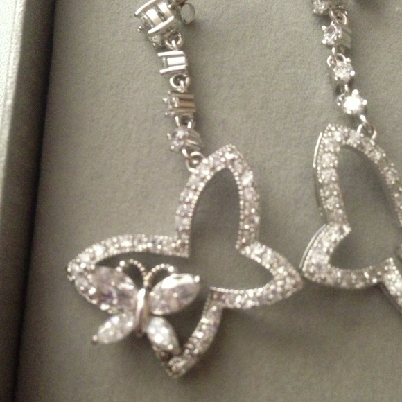 💎Beautiful Earrings💎 - Picture 3 of 3