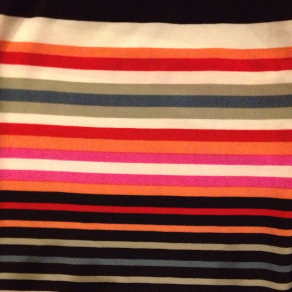 Striped Leggings🎉🎉HostPick🎉🎉 - Picture 2 of 4