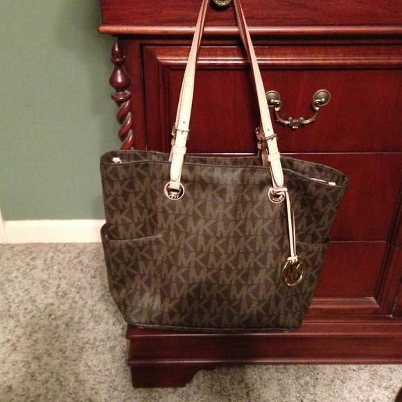 Michael Kors tote