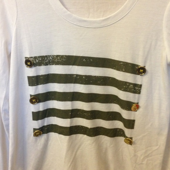 Gently worn white and olive green top size xsmall - Picture 2 of 3