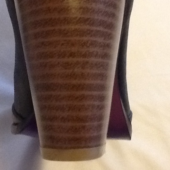 SOLD - Picture 4 of 4