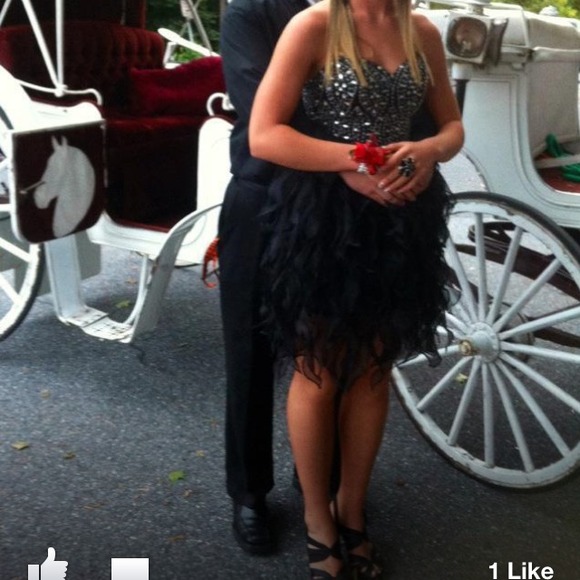 Prom dress - Picture 3 of 4