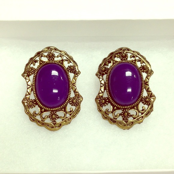 ⛔SOLD⛔Purple Vintage Earrings
