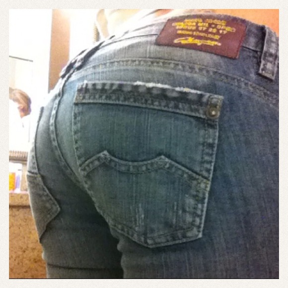 Jeans - Picture 2 of 3