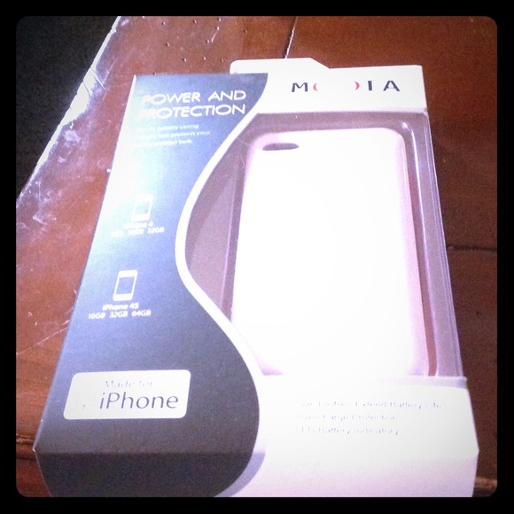iPhone 4 Battery Extending Case Reduced!